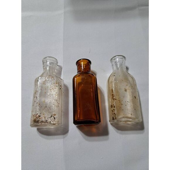 Vintage Small Apothecary Medicine Elixir Glass Bottles 1900s-1938 Amber Clear - Picture 1 of 4